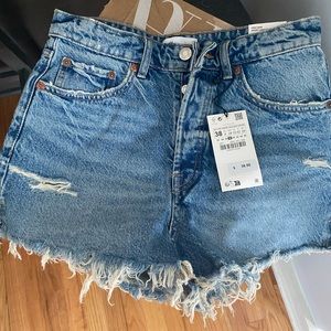 NWT Zara cut off shorts